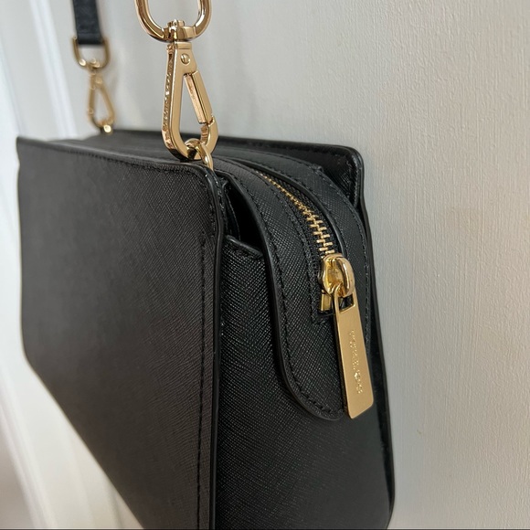 Michael Kors Black Saffiano Bag - Picture 5 of 10